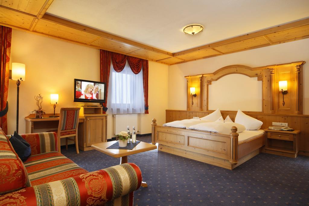 Hotel Plunhof Ridnaun Exteriör bild