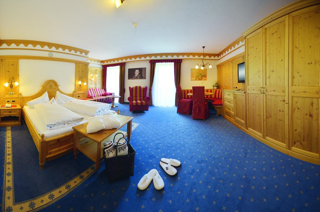 Hotel Plunhof Ridnaun Exteriör bild
